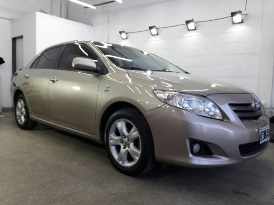 vendo toyota corolla xei 2010