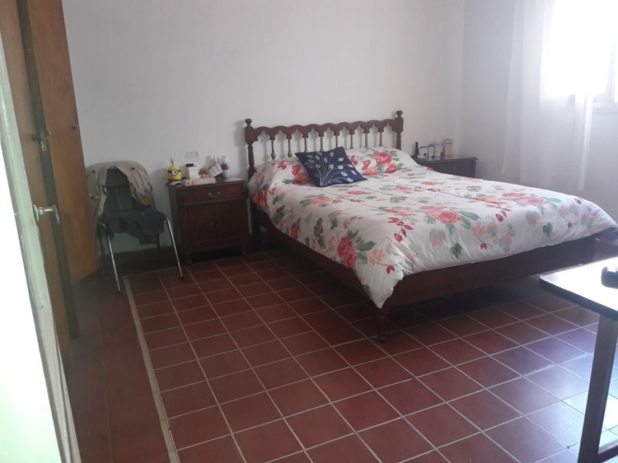 VENDO  CASA EN ALBERDI CONTADO O APTA CREDITO  CALLE DR SILVESTRE REMONDA 100