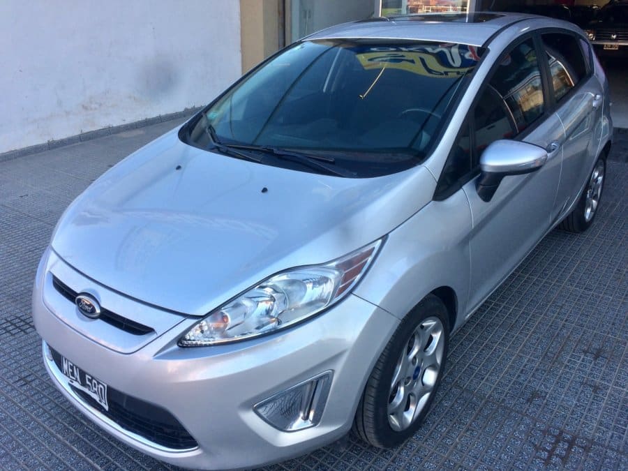 FORD FIESTA KINETIC TITANIUM 2013