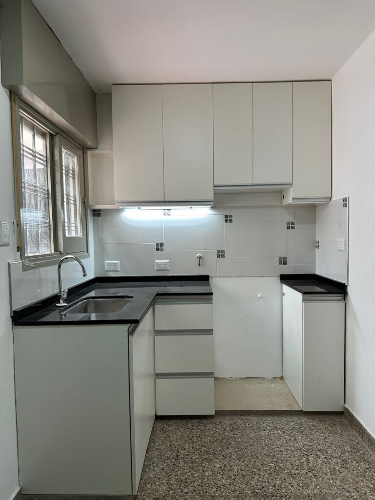 VENDO DEPARTAMENTO CÉNTRICO EN VILLA CARLOS PAZ