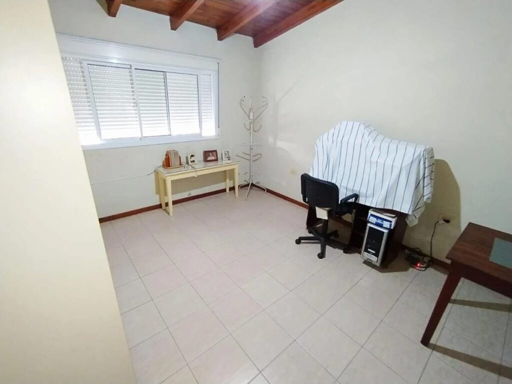 VENDO CASA Bº PARQUE LICEO I